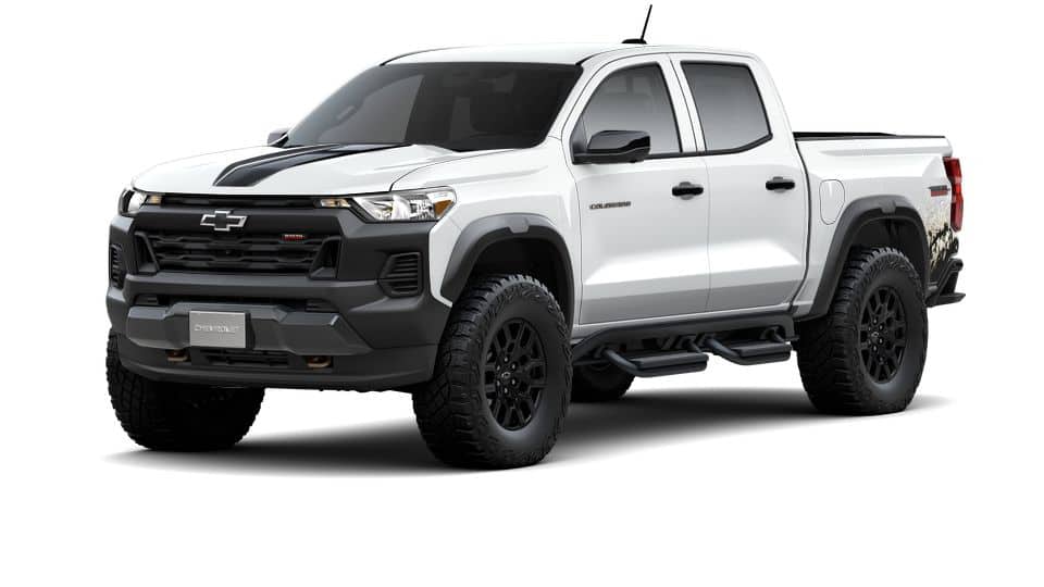 2026 Chevrolet Colorado Trail Boss - Photo 2