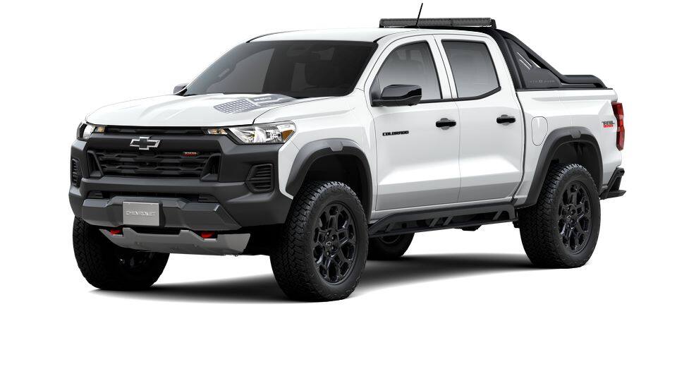 2026 Chevrolet Colorado Trail Boss - Photo 2