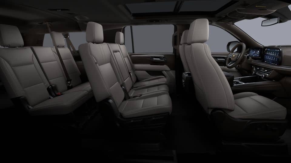 2026 Chevrolet Suburban LT - Photo 9